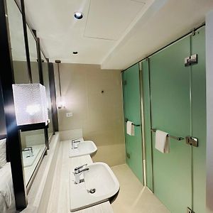 Suite City View